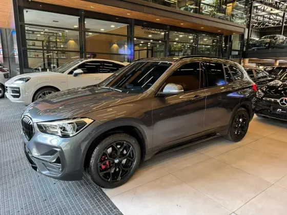 BMW X1 2.0 16V TURBO ACTIVEFLEX SDRIVE20I X-LINE 4P AUTOMÁTICO