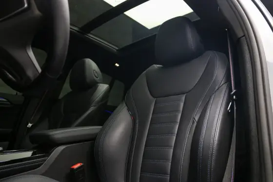 /en/city/cate-car-used-car/bmw-x4-2024-2-0-16v-gasoline-xdrive30i-m-sport-steptronic-41528128155223040/-11
