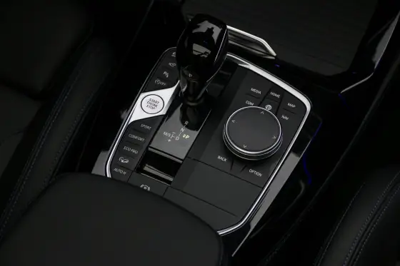 /en/city/cate-car-used-car/bmw-x4-2024-2-0-16v-gasoline-xdrive30i-m-sport-steptronic-41528128155223040/-16