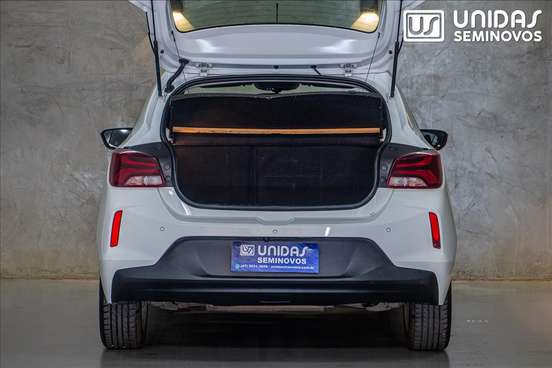CHEVROLET-ONIX-2021