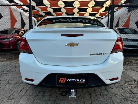 CHEVROLET-PRISMA-2017