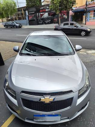 CHEVROLET CRUZE 1.8 LT 16V FLEX 4P MANUAL