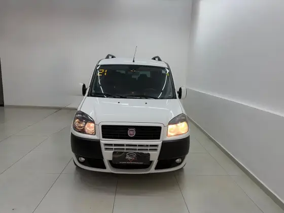 FIAT DOBLÒ 1.8 MPI ESSENCE 7L 16V FLEX 4P MANUAL FIAT DOBLÒ 1.8 MPI ESSENCE 7L 16V FLEX 4P MANUAL