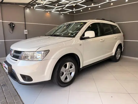 FIAT FREEMONT 2.4 PRECISION 16V GASOLINA 4P AUTOMÁTICO