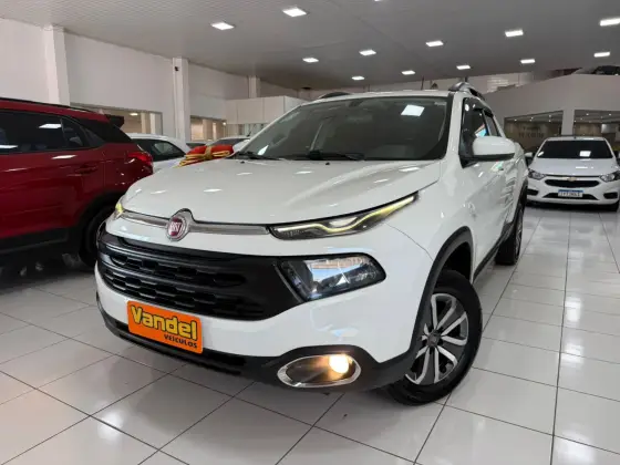 FIAT TORO 1.8 16V EVO FLEX FREEDOM AT6 FIAT TORO 1.8 16V EVO FLEX FREEDOM AT6