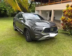 FIAT TORO 2.0 16V TURBO DIESEL RANCH 4WD AT9 FIAT TORO 2.0 16V TURBO DIESEL RANCH 4WD AT9