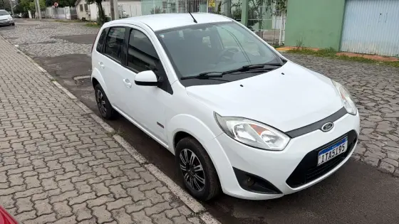 FORD FIESTA 1.6 MPI CLASS HATCH 8V FLEX 4P MANUAL