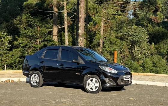 FORD FIESTA 1.6 ROCAM SEDAN 8V FLEX 4P MANUAL