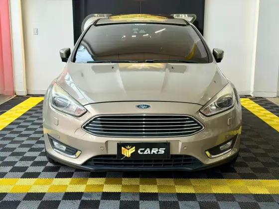 FORD FOCUS 2.0 TITANIUM PLUS FASTBACK 16V FLEX 4P POWERSHIFT