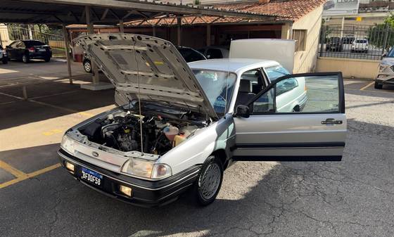 FORD VERSAILLES 2.0 I GHIA 8V GASOLINA 2P MANUAL