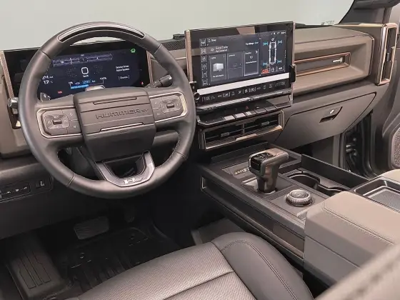 /en/city/cate-car-used-car/gmc-hummer-2024-350-kw-ev-suv-edition-1-4x4-41510902927853568/-5