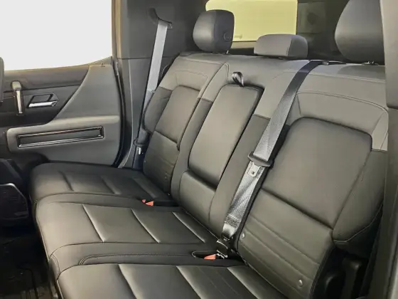 /en/city/cate-car-used-car/gmc-hummer-2024-350-kw-ev-suv-edition-1-4x4-41510902927853568/-14