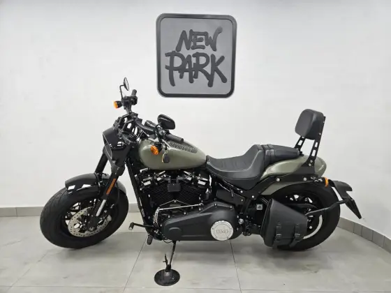 HARLEY-DAVIDSON SOFTAIL FAT BOB 114 