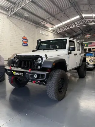 JEEP WRANGLER 3.6 UNLIMITED SPORT 4X4 V6 GASOLINA 4P AUTOMÁTICO