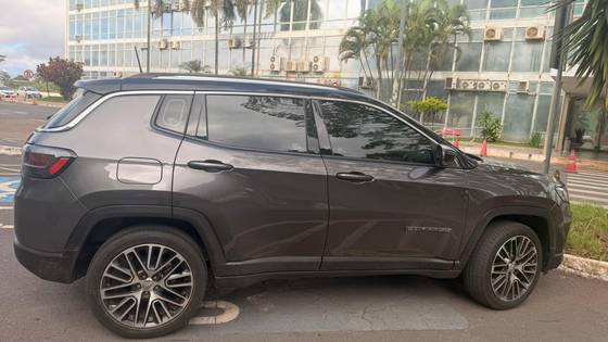 Imagem de JEEP COMPASS 1.3 T270 TURBO FLEX LIMITED AT6