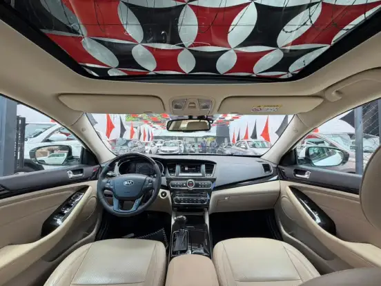 KIA-CADENZA-2014