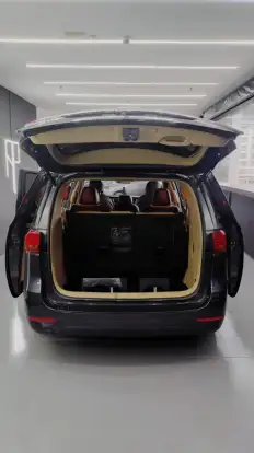 KIA-CARNIVAL-2018