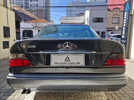 MERCEDES-BENZ-E 320-1995