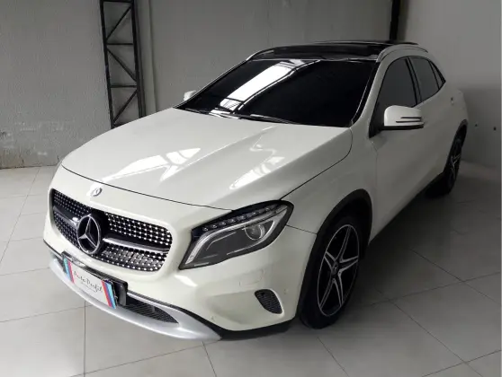 MERCEDES-BENZ GLA 250 2.0 16V TURBO GASOLINA VISION 4P AUTOMÁTICO MERCEDES-BENZ GLA 250 2.0 16V TURBO GASOLINA VISION 4P AUTOMÁTICO