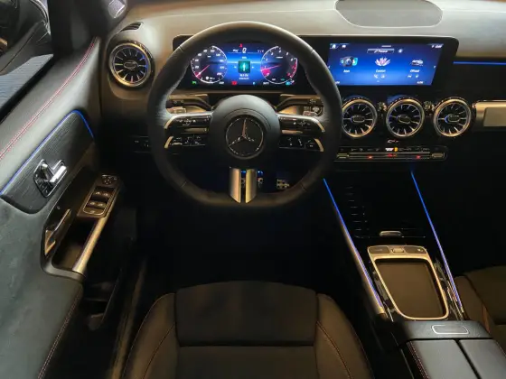 /en/city/cate-car-used-car/mercedes-benz-glb-220-2025-2-0-mhev-amg-line-4matic-8g-dct-43384813936247808/-9