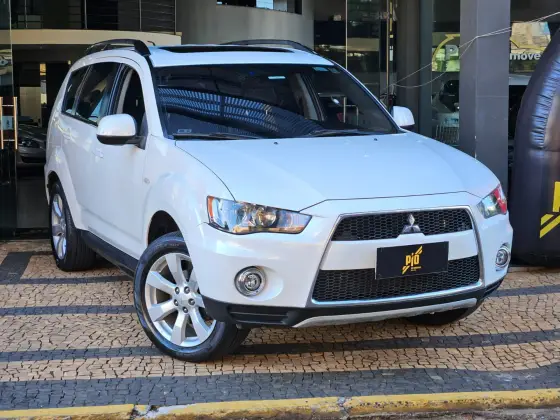 MITSUBISHI OUTLANDER 3.0 GT 4X4 V6 24V GASOLINA 4P AUTOMÁTICO