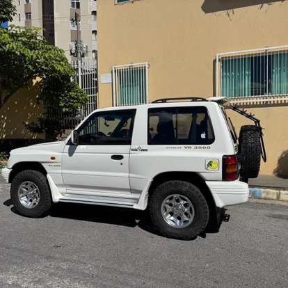 MITSUBISHI-PAJERO-1999