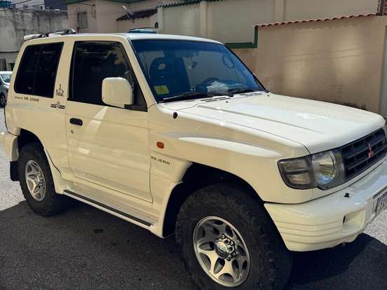 MITSUBISHI-PAJERO-3.5 GLS TOP 4X4 V6 24V GASOLINA 2P AUTOMÁTICO MITSUBISHI-PAJERO-1999