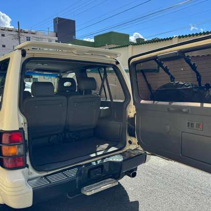 MITSUBISHI-PAJERO-1999