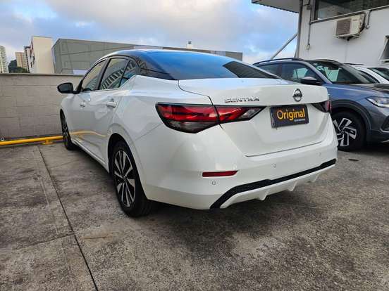 NISSAN-SENTRA-2023