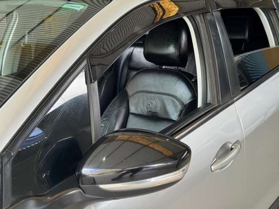 PEUGEOT-2008-2020
