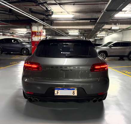 PORSCHE-MACAN-2014