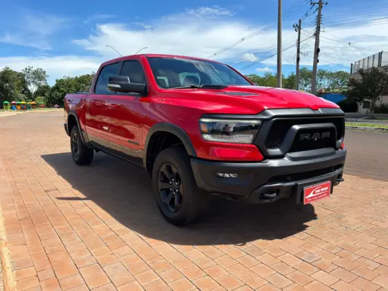 RAM 1500 5.7 V8 GASOLINA REBEL CD 4X4 AUTOMÁTICO