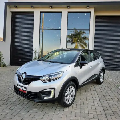 RENAULT CAPTUR 1.6 16V SCE FLEX LIFE X-TRONIC RENAULT CAPTUR 1.6 16V SCE FLEX LIFE X-TRONIC