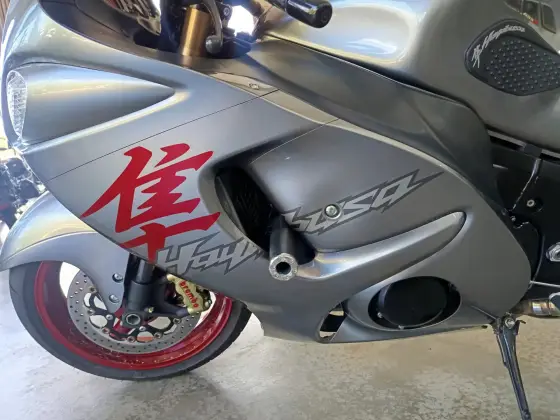 SUZUKI HAYABUSA GSX1300RA 