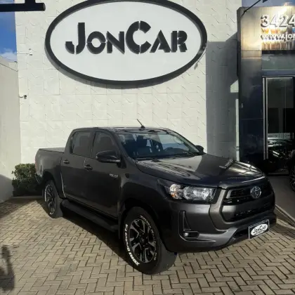 TOYOTA HILUX 2.8 D-4D TURBO DIESEL CD SR 4X4 AUTOMÁTICO TOYOTA HILUX 2.8 D-4D TURBO DIESEL CD SR 4X4 AUTOMÁTICO