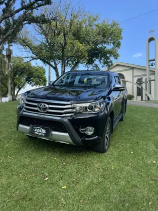 TOYOTA HILUX 2.8 SRX 4X4 CD 16V DIESEL 4P AUTOMÁTICO TOYOTA HILUX 2.8 SRX 4X4 CD 16V DIESEL 4P AUTOMÁTICO