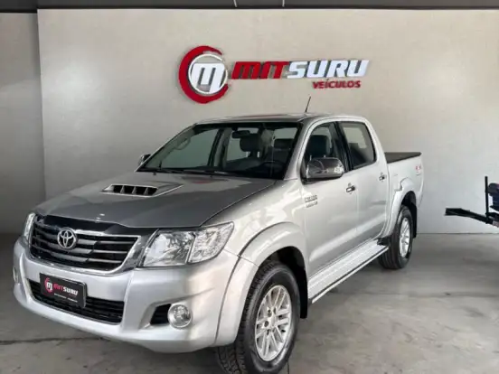TOYOTA-HILUX-3.0 SRV 4X4 CD 16V TURBO INTERCOOLER DIESEL 4P AUTOMÁTICO TOYOTA-HILUX-2012