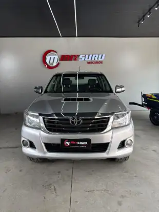 TOYOTA-HILUX-2012
