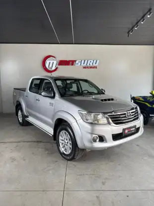 TOYOTA-HILUX-2012