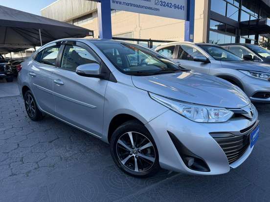 TOYOTA-YARIS-2021