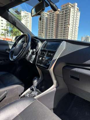 TOYOTA-YARIS-2021
