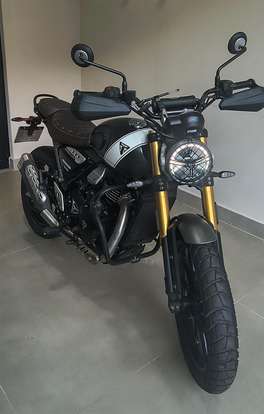 TRIUMPH-SCRAMBLER 400 X-2024