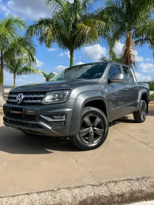VOLKSWAGEN AMAROK 2.0 HIGHLINE 4X4 CD 16V TURBO INTERCOOLER DIESEL 4P AUTOMÁTICO VOLKSWAGEN AMAROK 2.0 HIGHLINE 4X4 CD 16V TURBO INTERCOOLER DIESEL 4P AUTOMÁTICO