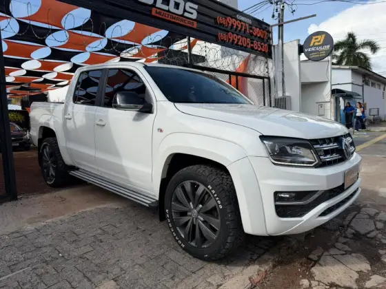 VOLKSWAGEN AMAROK 3.0 V6 TDI DIESEL HIGHLINE CD 4MOTION AUTOMÁTICO VOLKSWAGEN AMAROK 3.0 V6 TDI DIESEL HIGHLINE CD 4MOTION AUTOMÁTICO