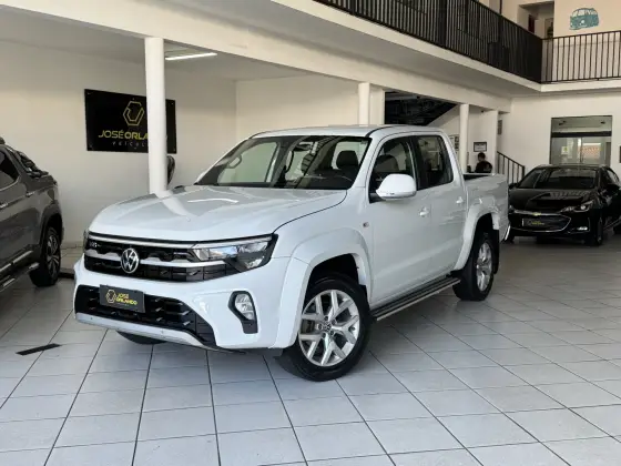 VOLKSWAGEN AMAROK 3.0 V6 TDI DIESEL HIGHLINE CD 4MOTION AUTOMÁTICO VOLKSWAGEN AMAROK 3.0 V6 TDI DIESEL HIGHLINE CD 4MOTION AUTOMÁTICO