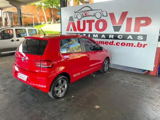 VOLKSWAGEN-FOX-2021