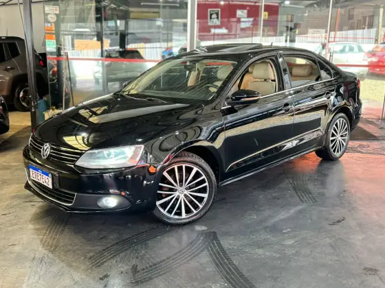 VOLKSWAGEN JETTA 2.0 COMFORTLINE FLEX 4P TIPTRONIC VOLKSWAGEN JETTA 2.0 COMFORTLINE FLEX 4P TIPTRONIC