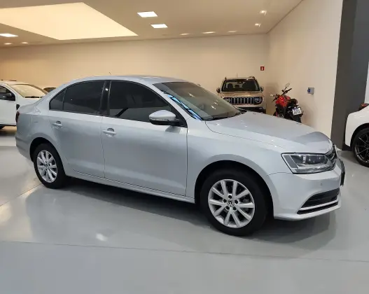 VOLKSWAGEN JETTA 2.0 TRENDLINE FLEX 4P TIPTRONIC