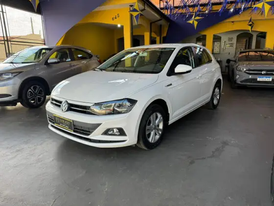 VOLKSWAGEN POLO 1.0 200 TSI COMFORTLINE AUTOMÁTICO
