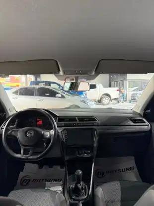 VOLKSWAGEN-VOYAGE-2022